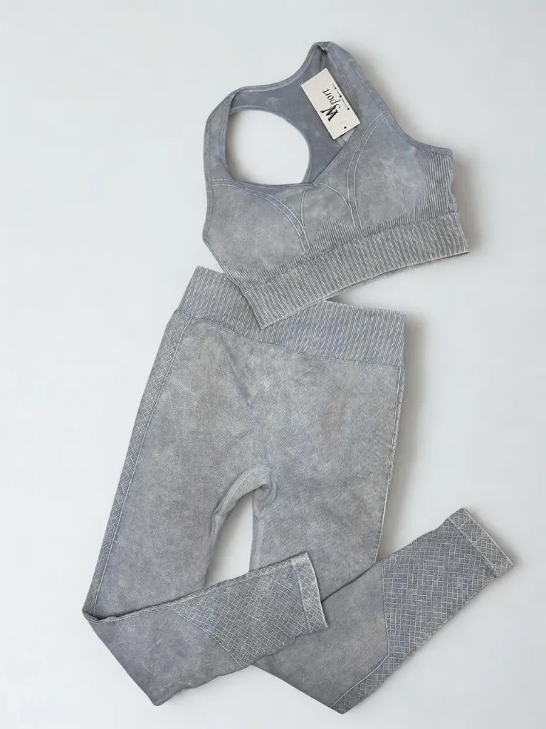 SET LICRA + TOP SIN COSTURA